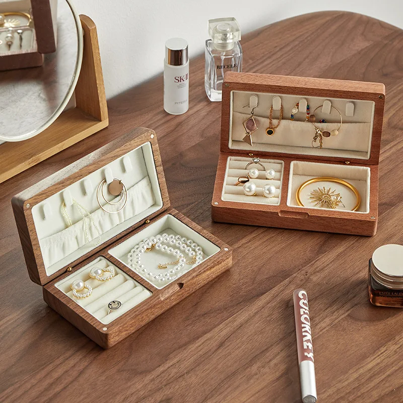 Boite-à-bijoux-en-bois_