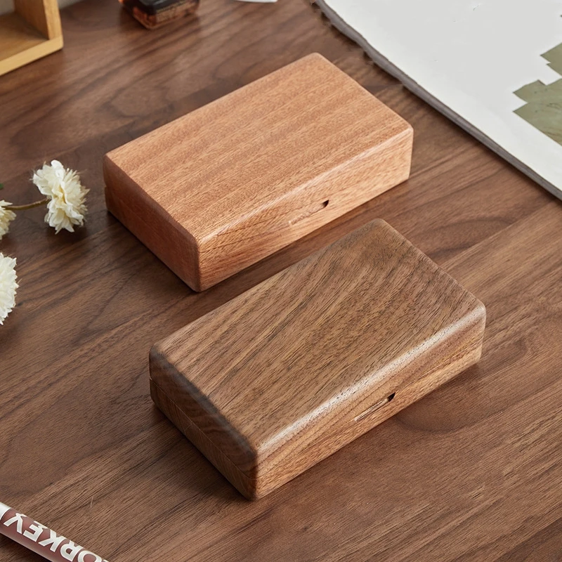 Boite-à-bijoux-en-bois_